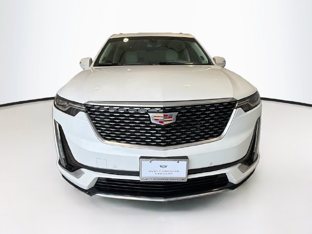 Used 2024 Cadillac XT6 Premium Luxury AWD/4WD image 2