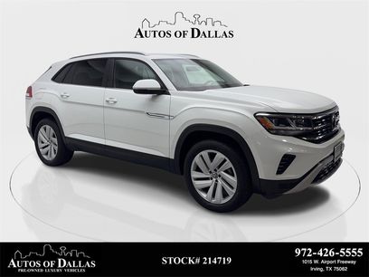 Used 2022 Volkswagen Atlas Cross Sport SE w/ Panoramic Sunroof Package
