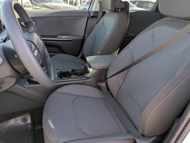 Certified 2025 Kia K4 FWD image 25