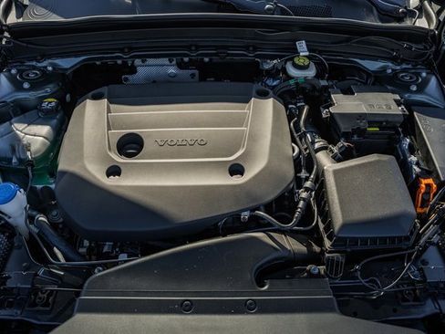 New 2026 Volvo XC40 B5 Ultra w/ Protection Package Premier image 19