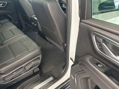Used 2021 Chevrolet Tahoe RST AWD/4WD image 35