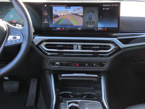 Used 2023 BMW 330i Sedan w/ Premium Package RWD image 30