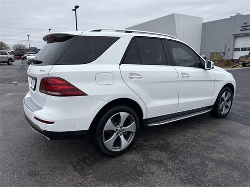 Used 2019 Mercedes-Benz GLE 400 4MATIC image 5