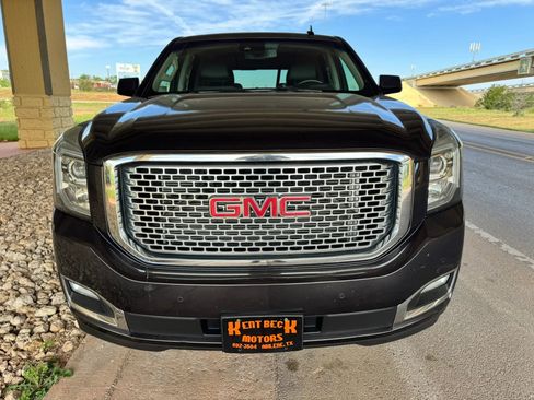 Used 2016 GMC Yukon Denali w/ Open Road Package AWD/4WD image 8