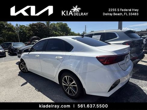Certified 2023 Kia Forte LXS w/ LXS Technology Package FWD image 3