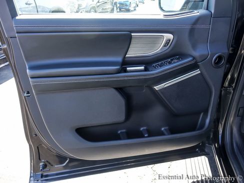 Used 2025 Ford Expedition Max Platinum AWD/4WD image 26