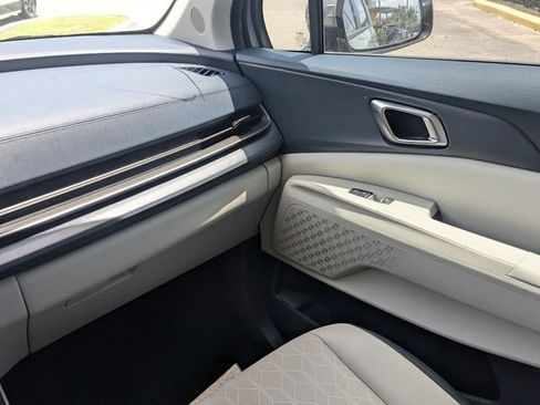New 2026 Kia Carnival EX FWD image 20