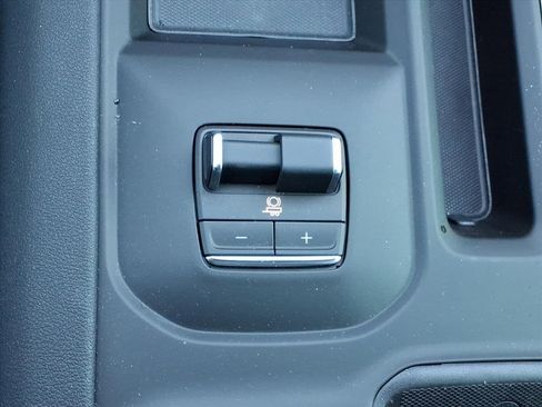 Used 2026 GMC Sierra 2500 AT4 w/ AT4 Premium Plus Package image 25