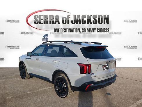 Certified 2025 Kia Sorento SX image 6