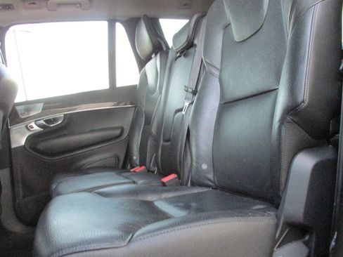 Used 2016 Volvo XC90 T6 Momentum w/ Protection Package Plus image 19