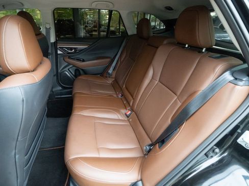 Used 2024 Subaru Outback Touring AWD/4WD image 17