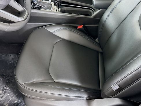 New 2026 Jeep Compass Limited image 13