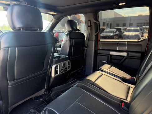 Used 2018 Ford F150 Lariat w/ Equipment Group 502A Luxury AWD/4WD image 18