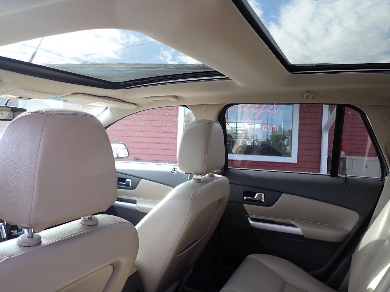 Used 2013 Ford Edge Limited AWD/4WD image 9