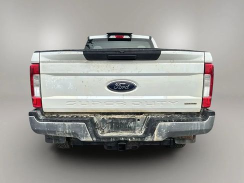 Used 2017 Ford F250 XL w/ Power Equipment Group image 4