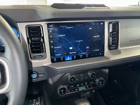 Used 2025 Ford Bronco Outer Banks AWD/4WD image 27