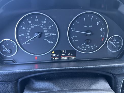 Used 2014 BMW 320i Sedan image 6
