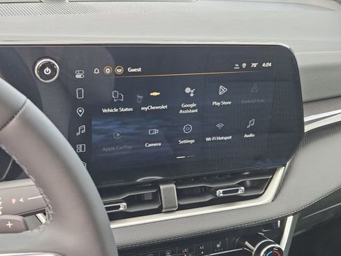 New 2026 Chevrolet Equinox LT w/ Safety and Technology Package FWD image 21