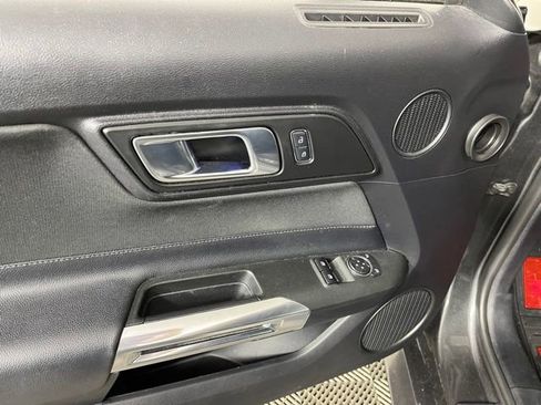 Used 2018 Ford Mustang GT w/ Equipment Group 301A RWD image 13