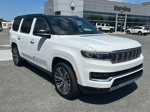 Used 2023 Jeep Grand Wagoneer Series III AWD/4WD image 7