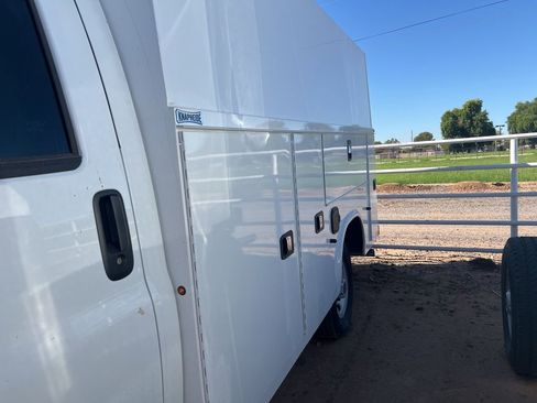 New 2025 GMC Savana 3500 w/ Power Convenience Package image 4