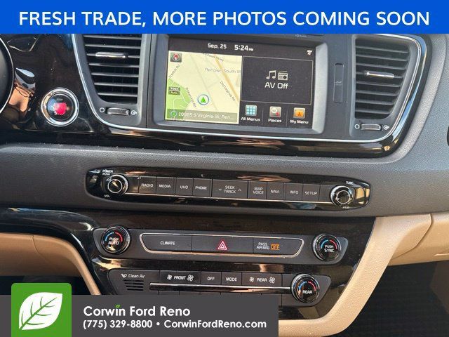 Used 2016 Kia Sedona SX FWD image 16