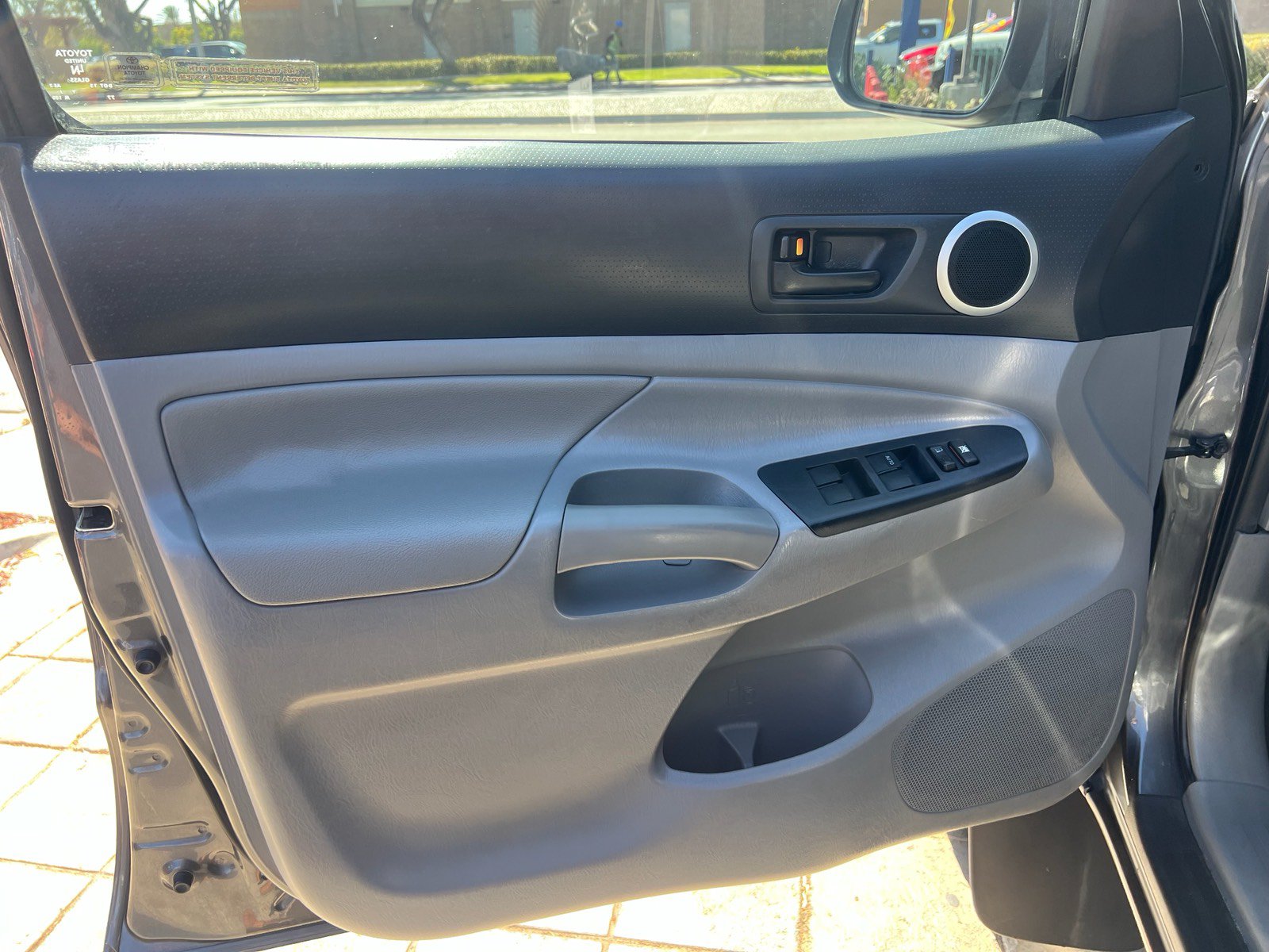 Used 2012 Toyota Tacoma PreRunner w/ TRD Sport Pkg RWD image 10
