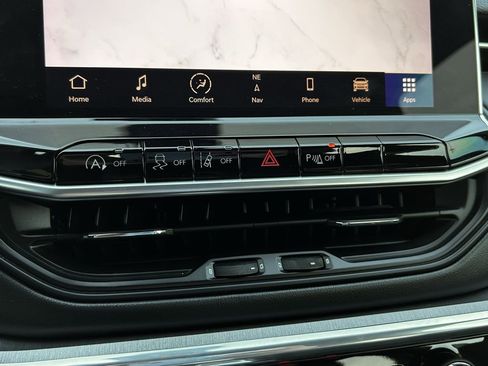 Used 2023 Jeep Compass High Altitude image 20