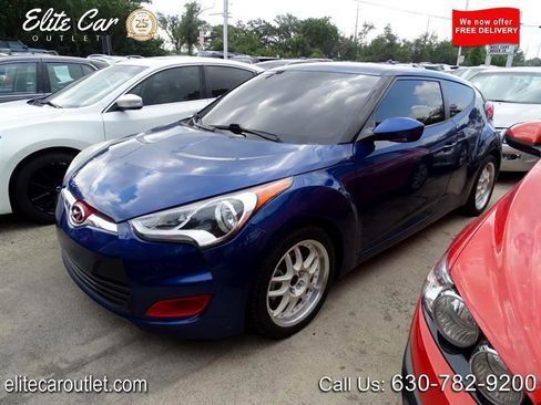 Used 2016 Hyundai Veloster image 1