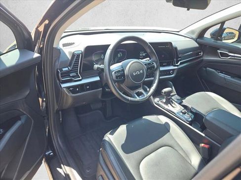 Used 2025 Kia Sportage EX FWD image 10