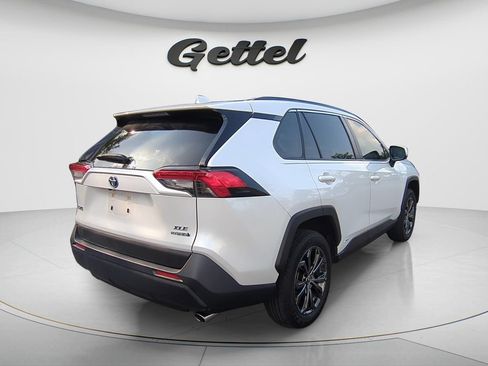 Certified 2023 Toyota RAV4 XLE Premium AWD/4WD image 5