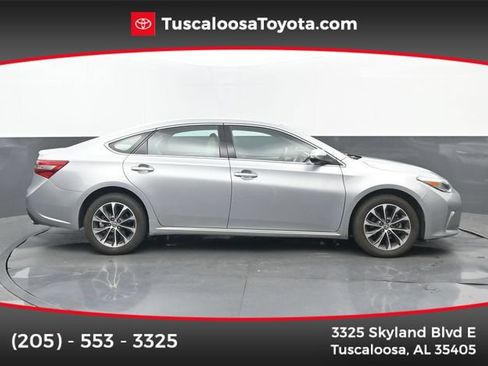 Used 2016 Toyota Avalon XLE FWD image 1