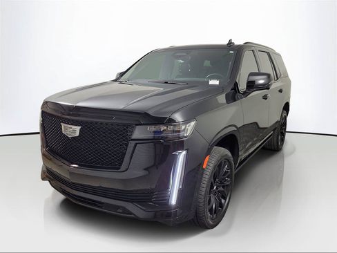 Used 2023 Cadillac Escalade Sport Platinum w/ LPO, ONYX Package AWD/4WD image 3