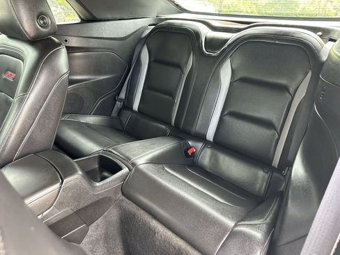 Used 2019 Chevrolet Camaro SS RWD image 25