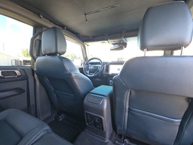 Certified 2024 Ford Bronco Outer Banks w/ Sasquatch Package AWD/4WD image 18
