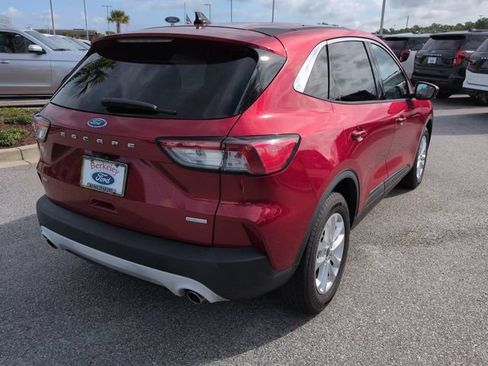 Used 2020 Ford Escape SE FWD image 4