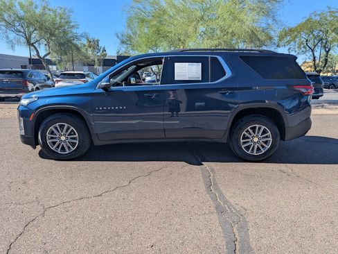 Used 2023 Chevrolet Traverse LT image 5