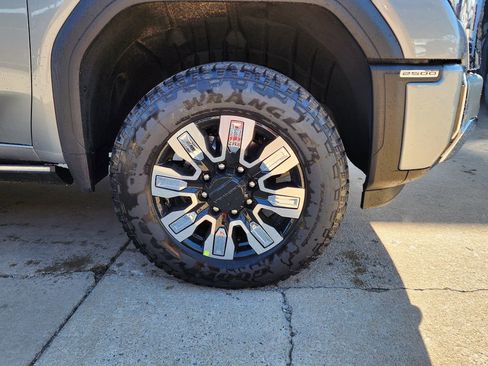 New 2026 GMC Sierra 2500 Denali w/ Denali Reserve Package AWD/4WD image 55