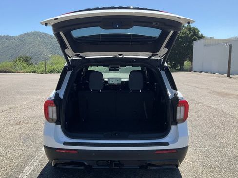 New 2026 Ford Explorer ST-Line w/ ST-Line Street Pack image 15