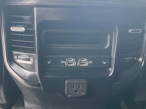 Used 2022 RAM 3500 Limited image 24