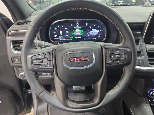 Used 2024 GMC Yukon AT4 w/ Technology Package AWD/4WD image 12
