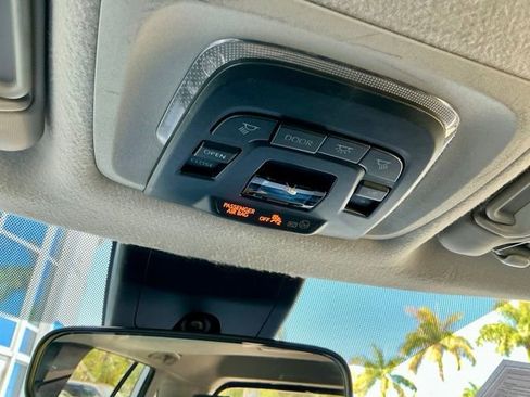 Used 2022 Toyota Corolla Cross LE w/ Moonroof Package FWD image 26