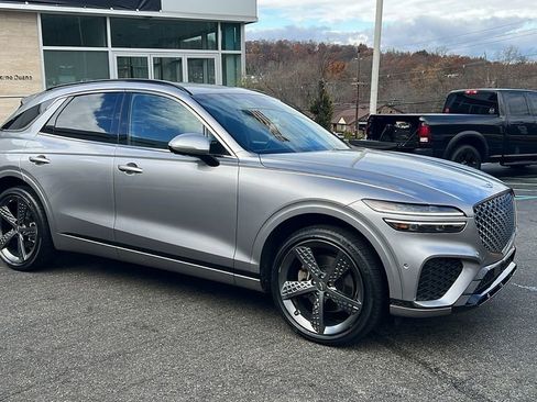 Used 2022 Genesis GV70 2.5T w/ Sport Prestige Package image 7