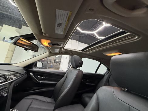 Used 2014 BMW 320i xDrive Sedan AWD/4WD image 5