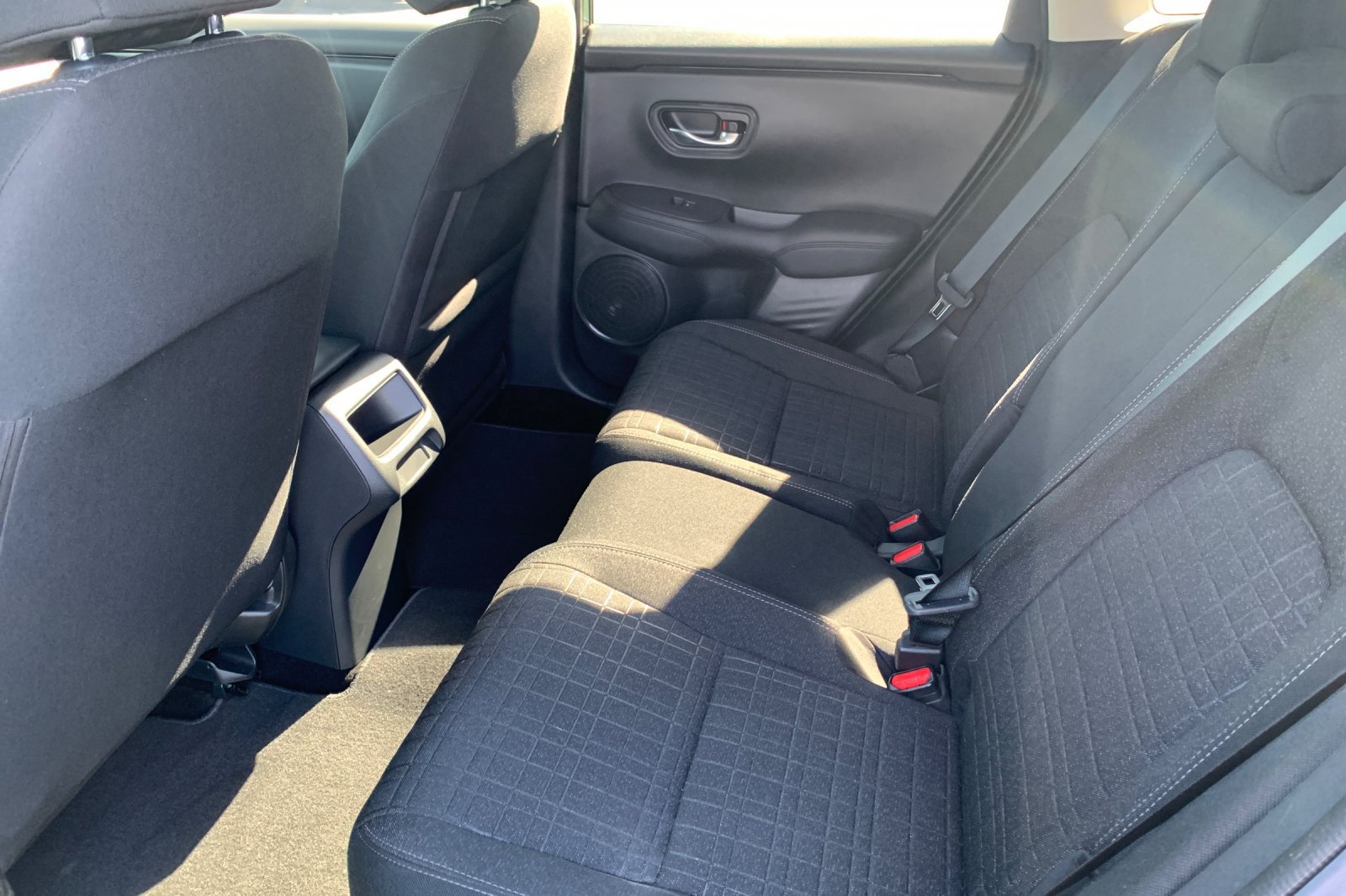 Certified 2025 Honda HR-V LX image 15