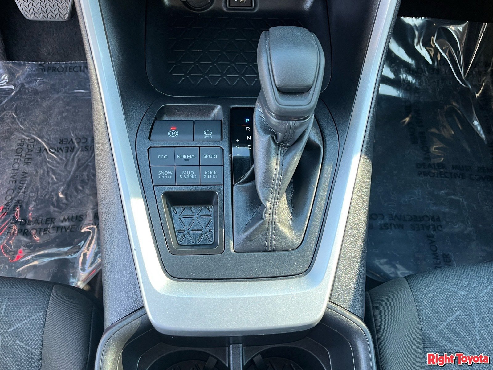 Certified 2025 Toyota RAV4 XLE AWD/4WD image 31