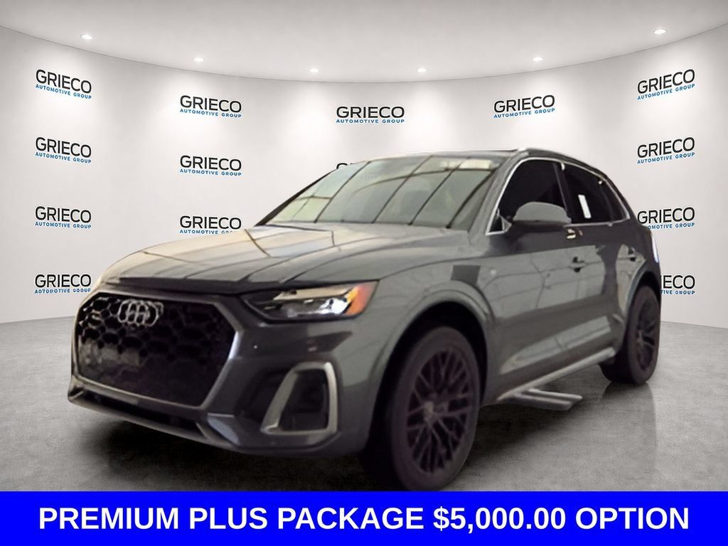 Used 2022 Audi Q5 2.0T Premium Plus w/ Premium Plus Package AWD/4WD image 2