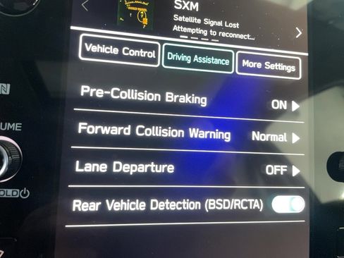 Used 2025 Subaru Crosstrek 2.5i Limited image 11