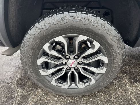 Certified 2023 GMC Canyon Denali image 27