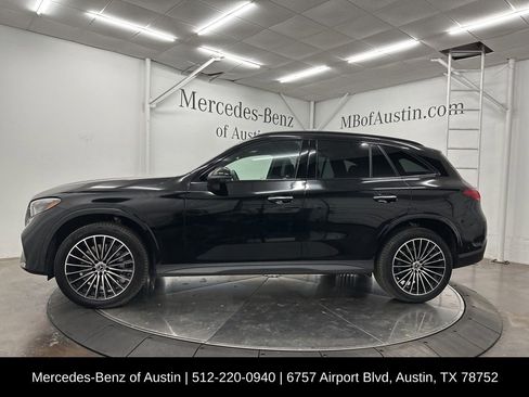 Used 2024 Mercedes-Benz GLC 300 4MATIC image 4